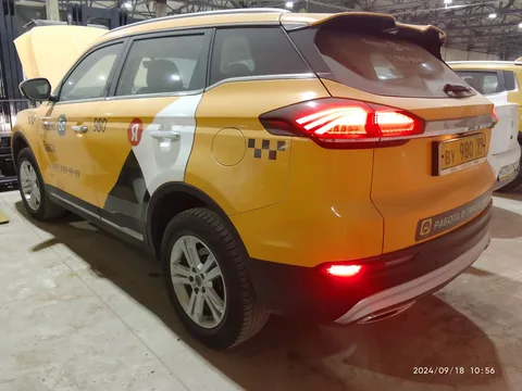 Geely Atlas Pro, 2022 — фото 5